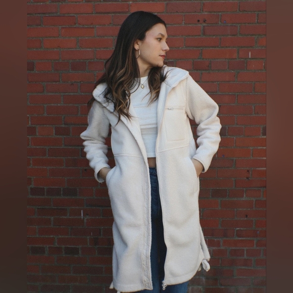 Cloud Nine Sherpa Jacket - Picture 1 of 5